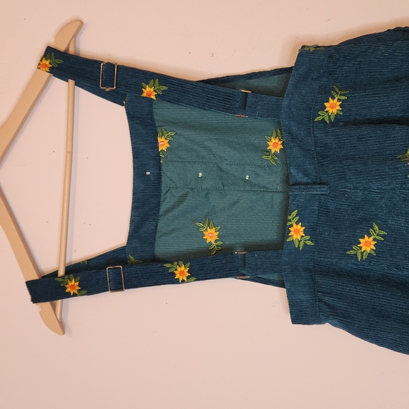 CIDER Women’s Corduroy Square Neck Floral Pattern Jumpsuit, size M - Picture 5 of 15